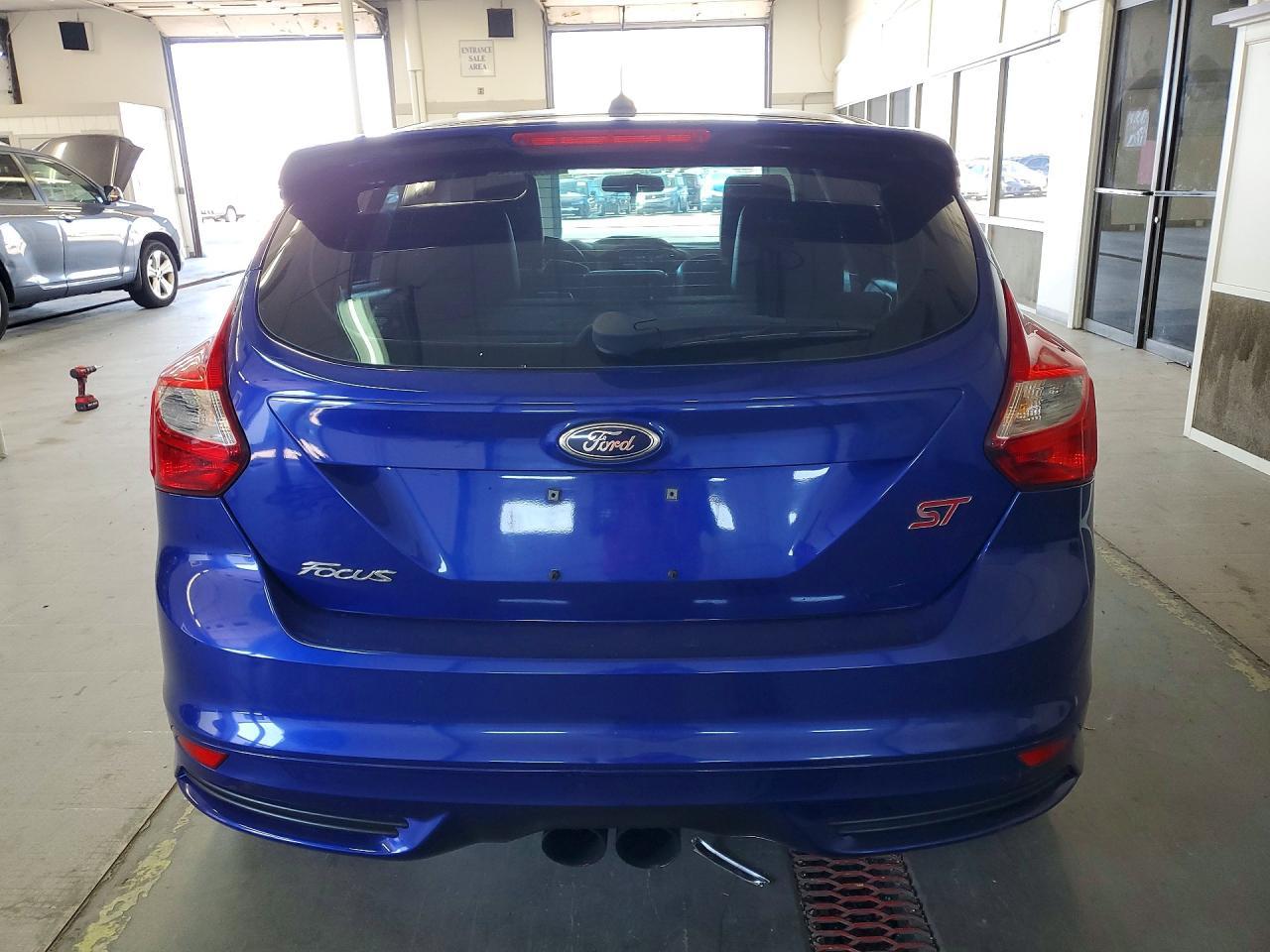2014 Ford Focus St - Фото 6