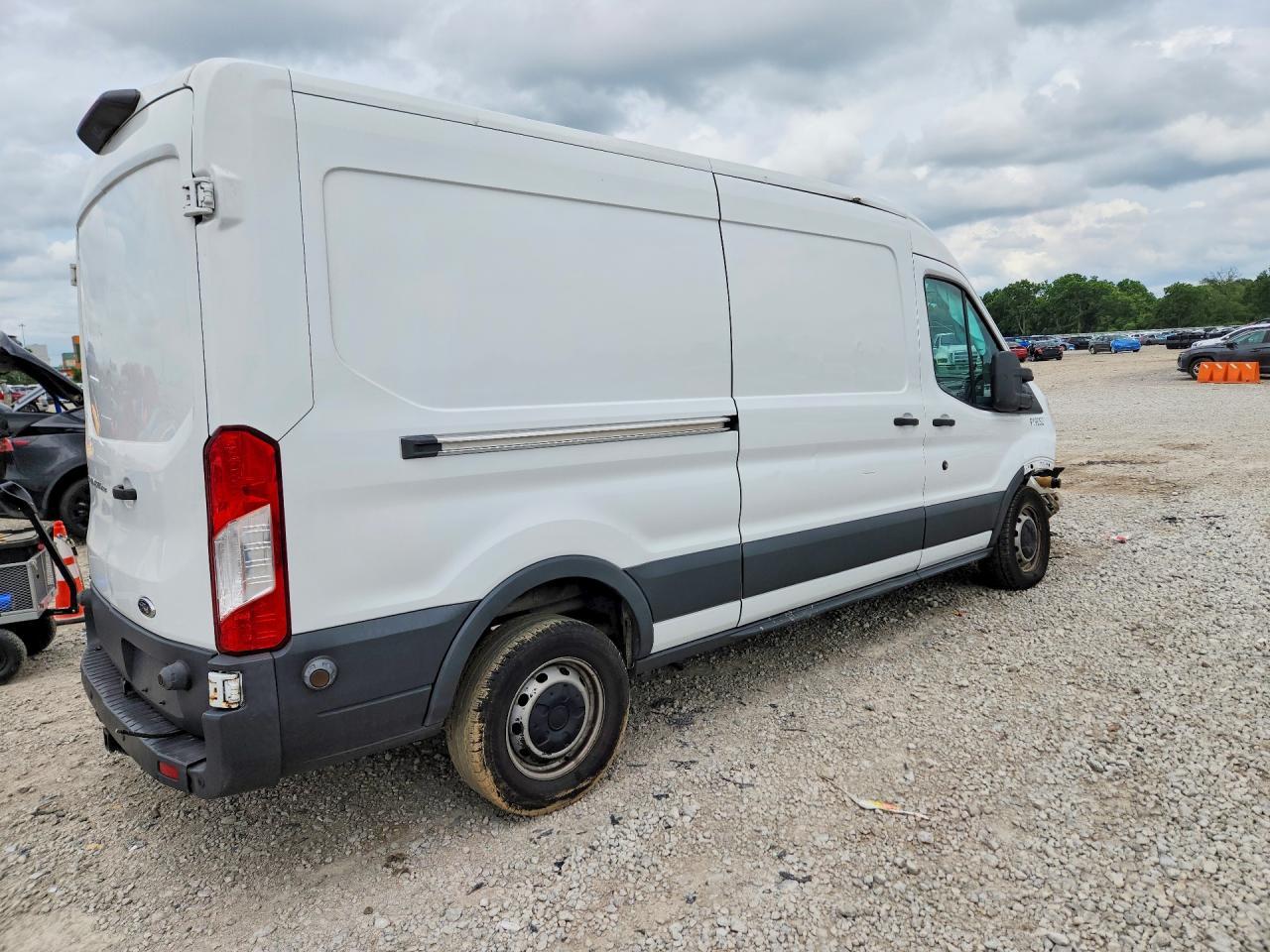 2018 Ford Transit T-250 - Фото 3