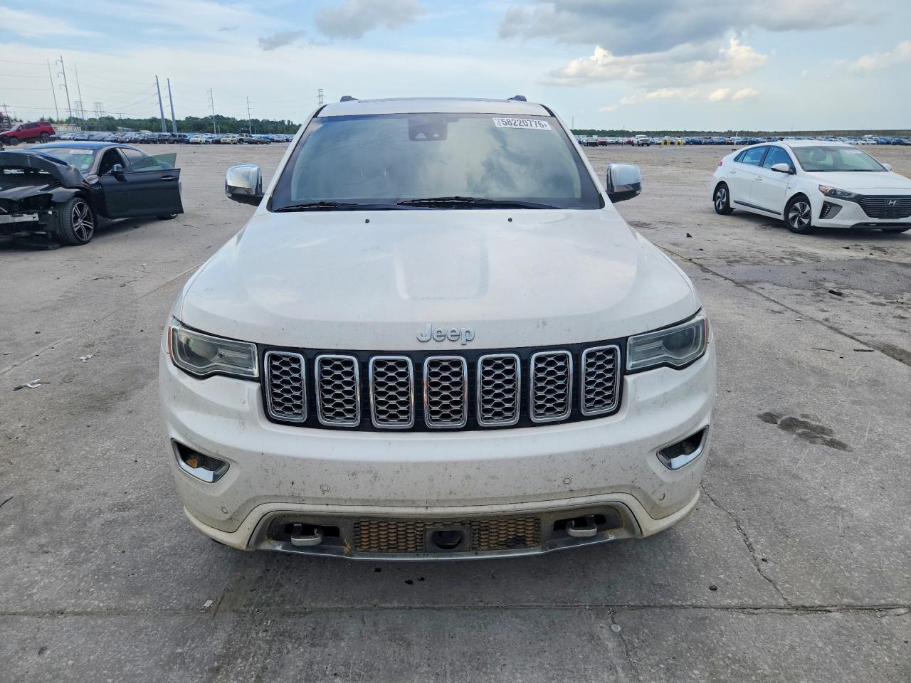 2017 Jeep Grand Cherokee Overland - Фото 5