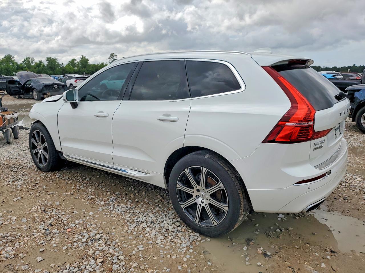 2020 Volvo Xc60 T5 Inscription - Image 2