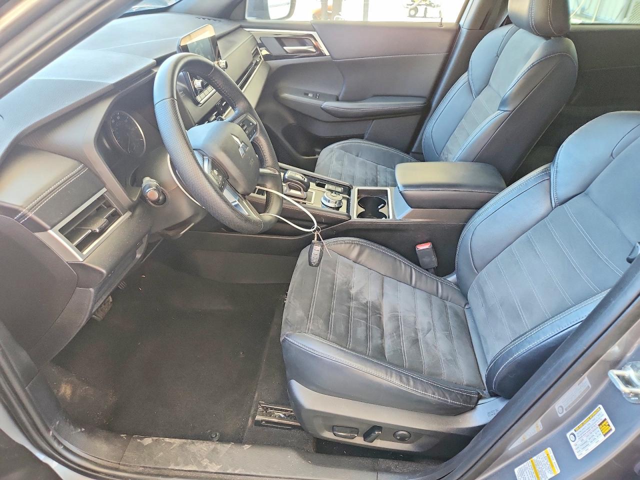 2022 Mitsubishi Outlander Se - Image 7