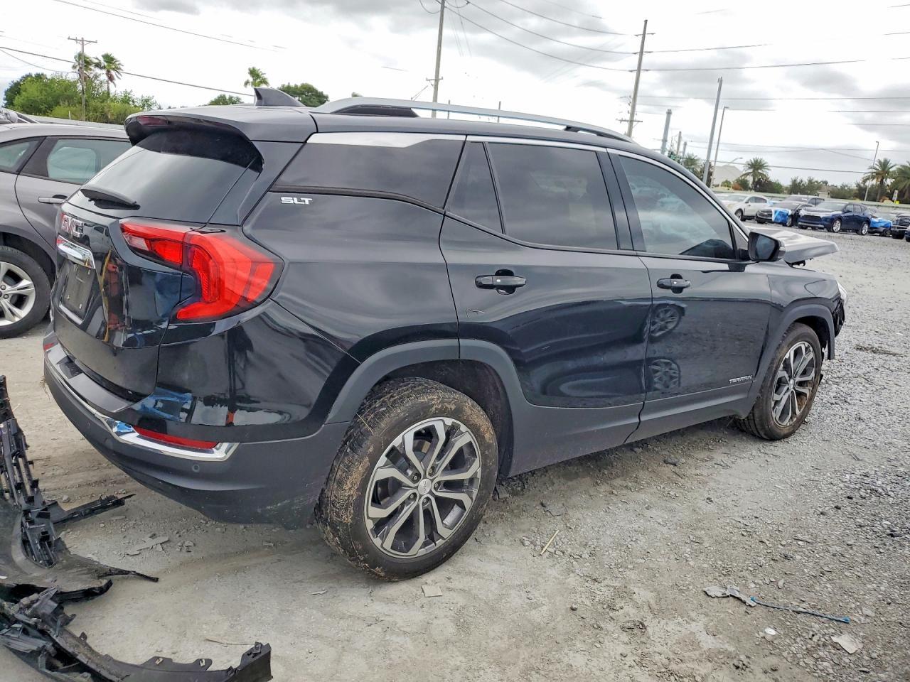 2021 GMC Terrain Slt - Image 3