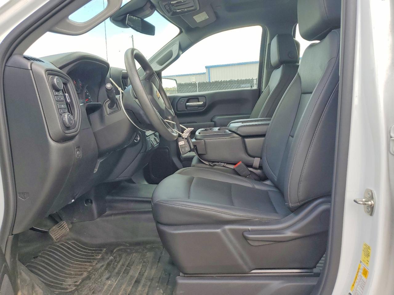 2024 Chevrolet Silverado K1500 - Image 7