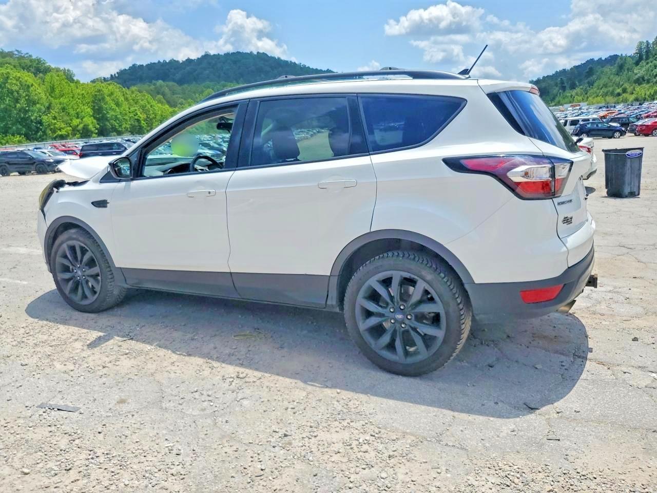 2018 Ford Escape Se - Фото 2