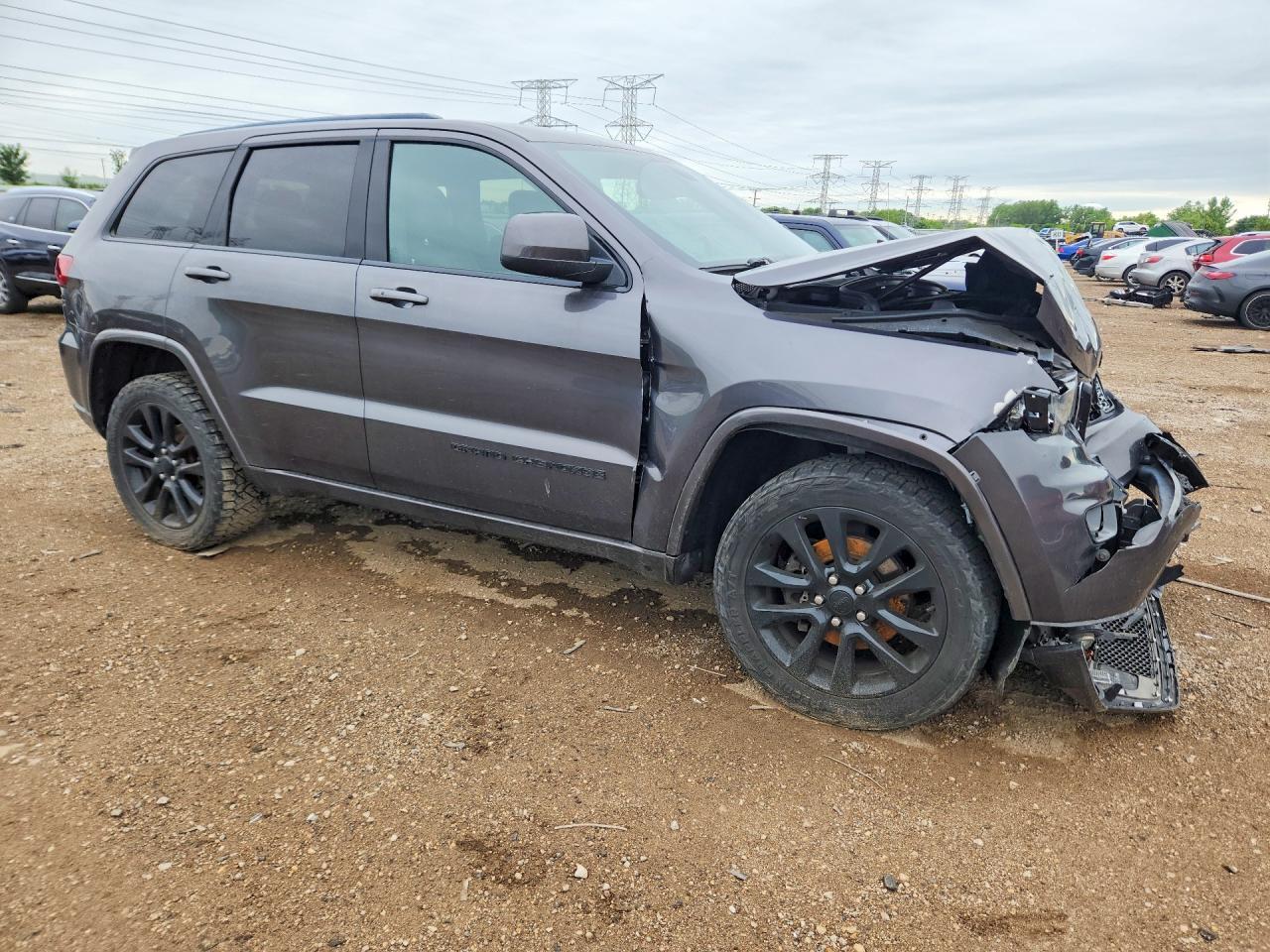 2019 Jeep Grand Cherokee Laredo - Image 4