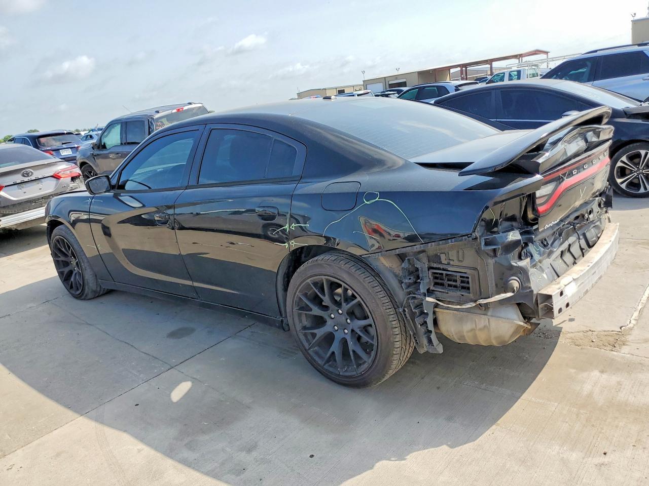 2015 Dodge Charger Se - Image 2