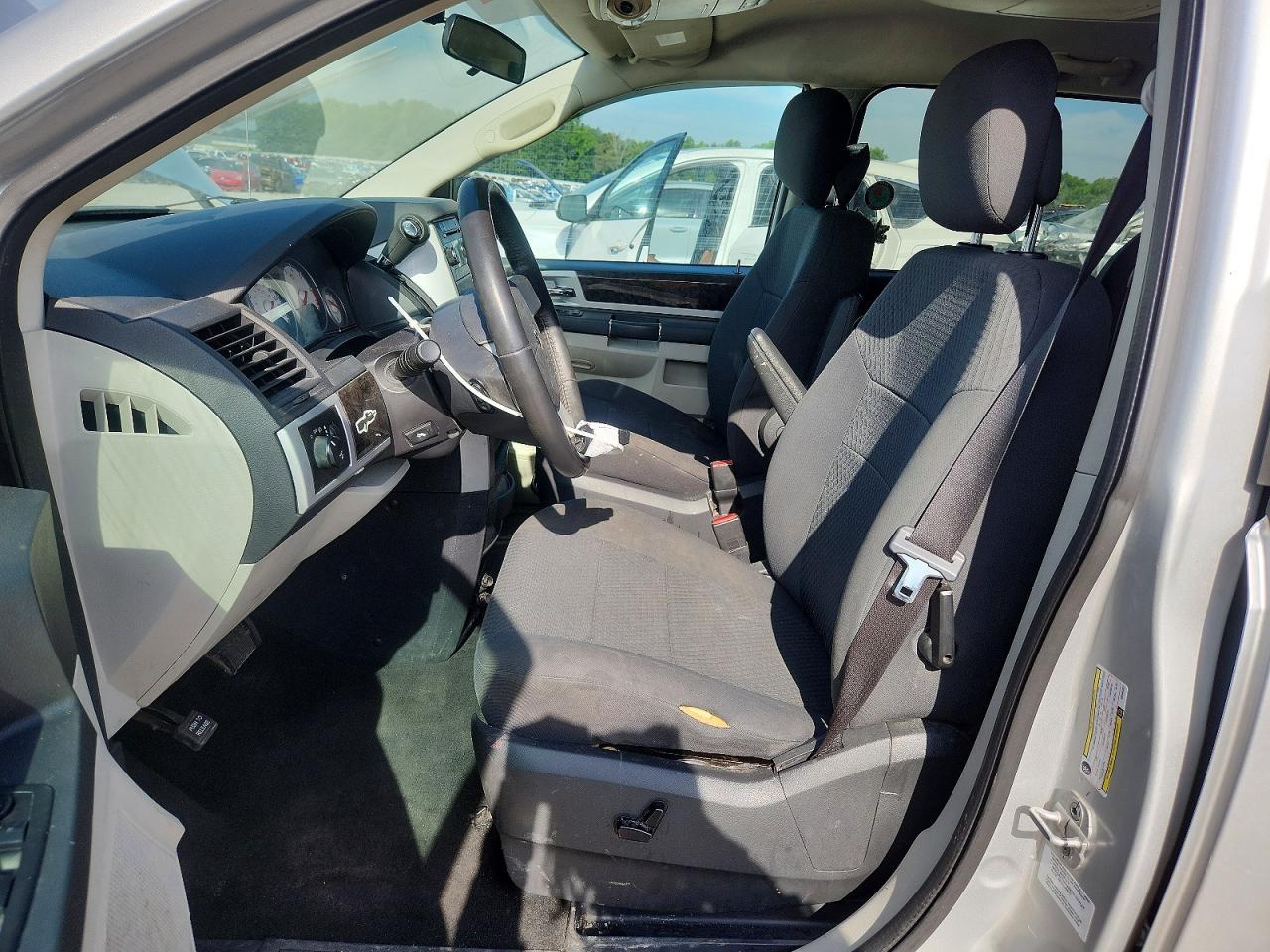2010 Dodge Grand Caravan Sxt - Image 7