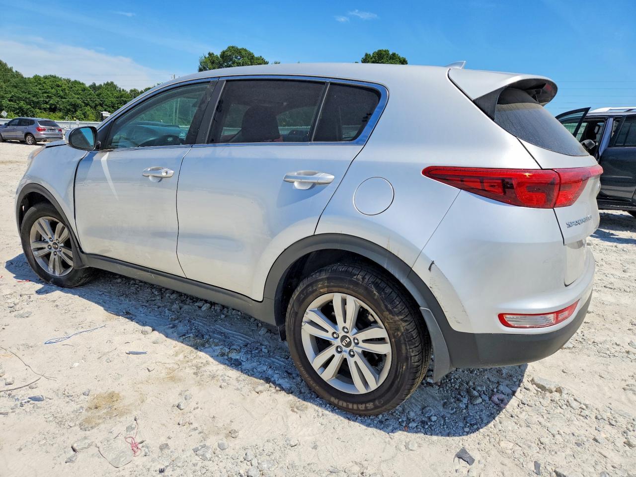 2019 Kia Sportage Lx - Image 2