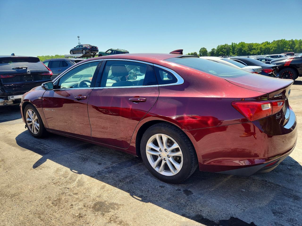 2016 Chevrolet Malibu - Фото 2