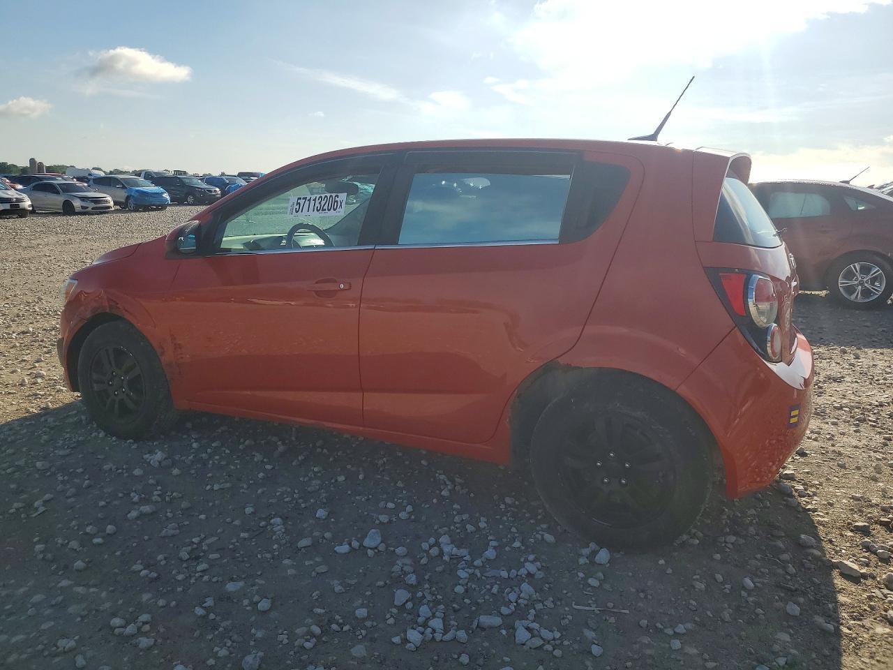 2013 Chevrolet Sonic Lt - Фото 2