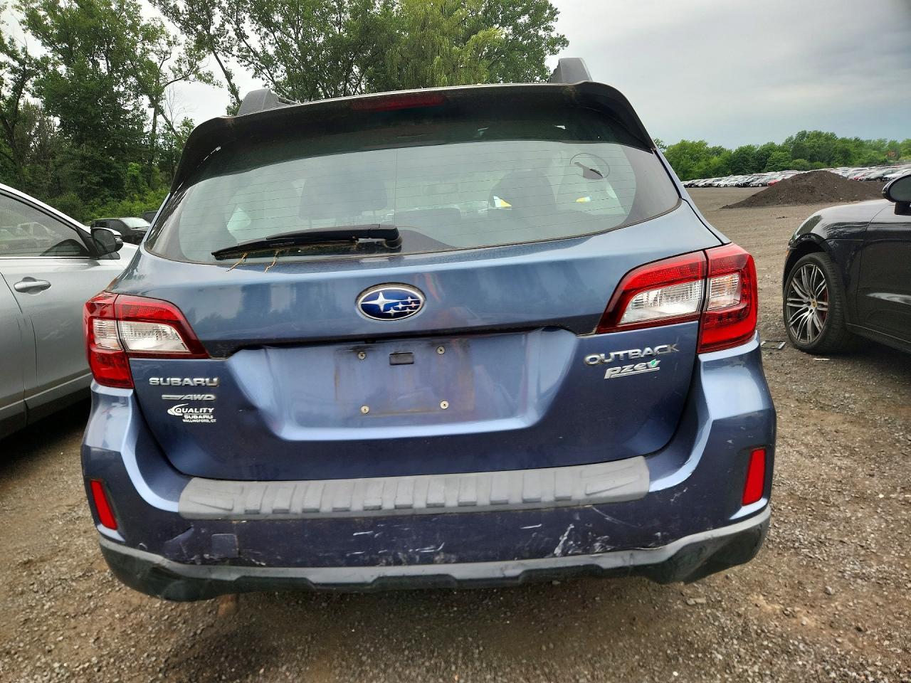 2016 Subaru Outback 2.5I - Image 6