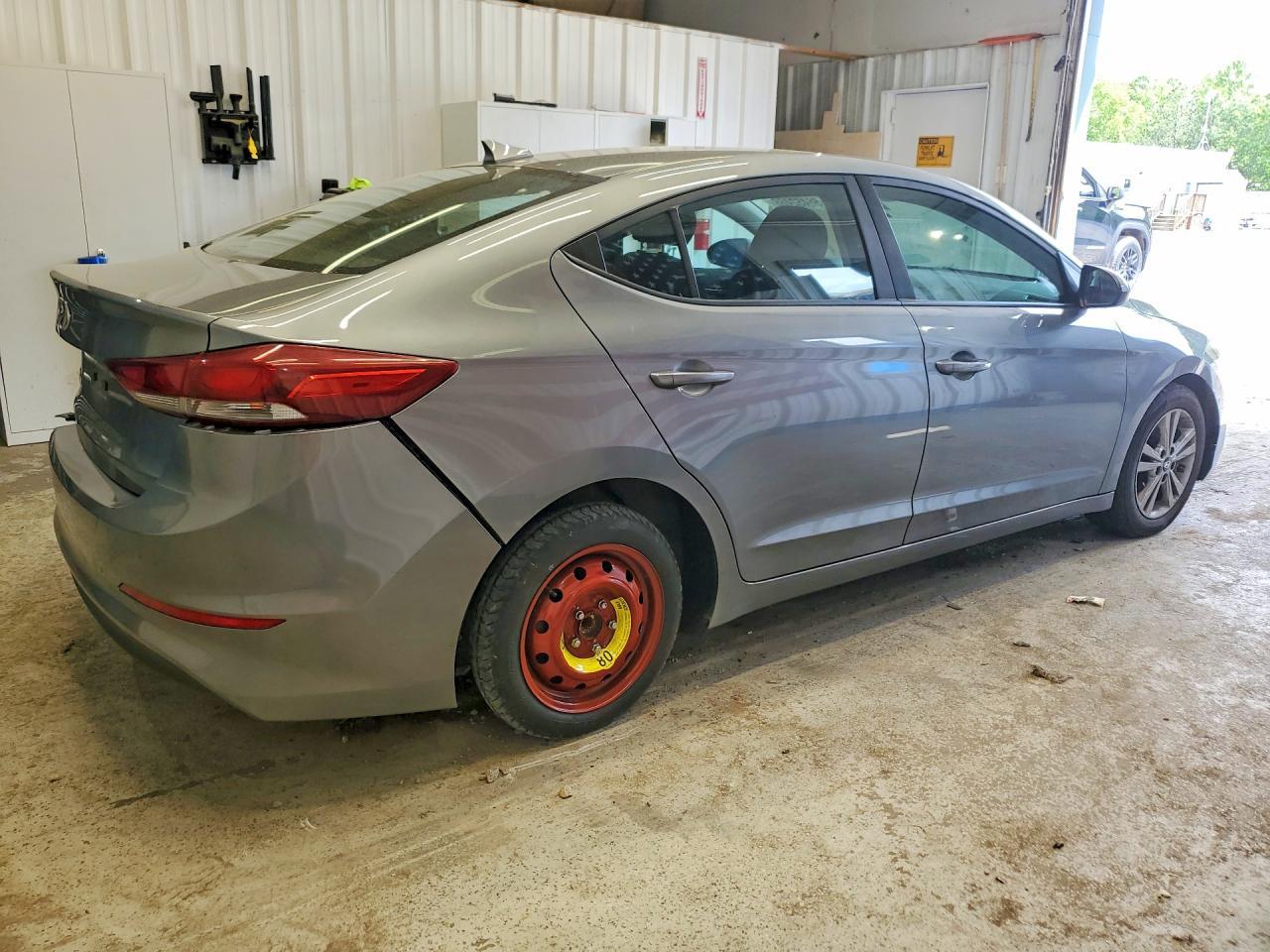 2018 Hyundai Elantra Sel - Image 3