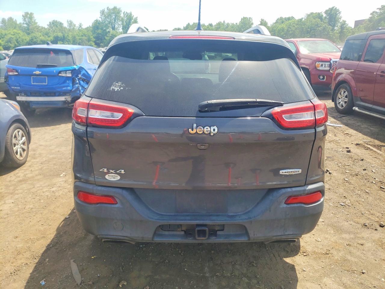 2015 Jeep Cherokee Latitude - Фото 6