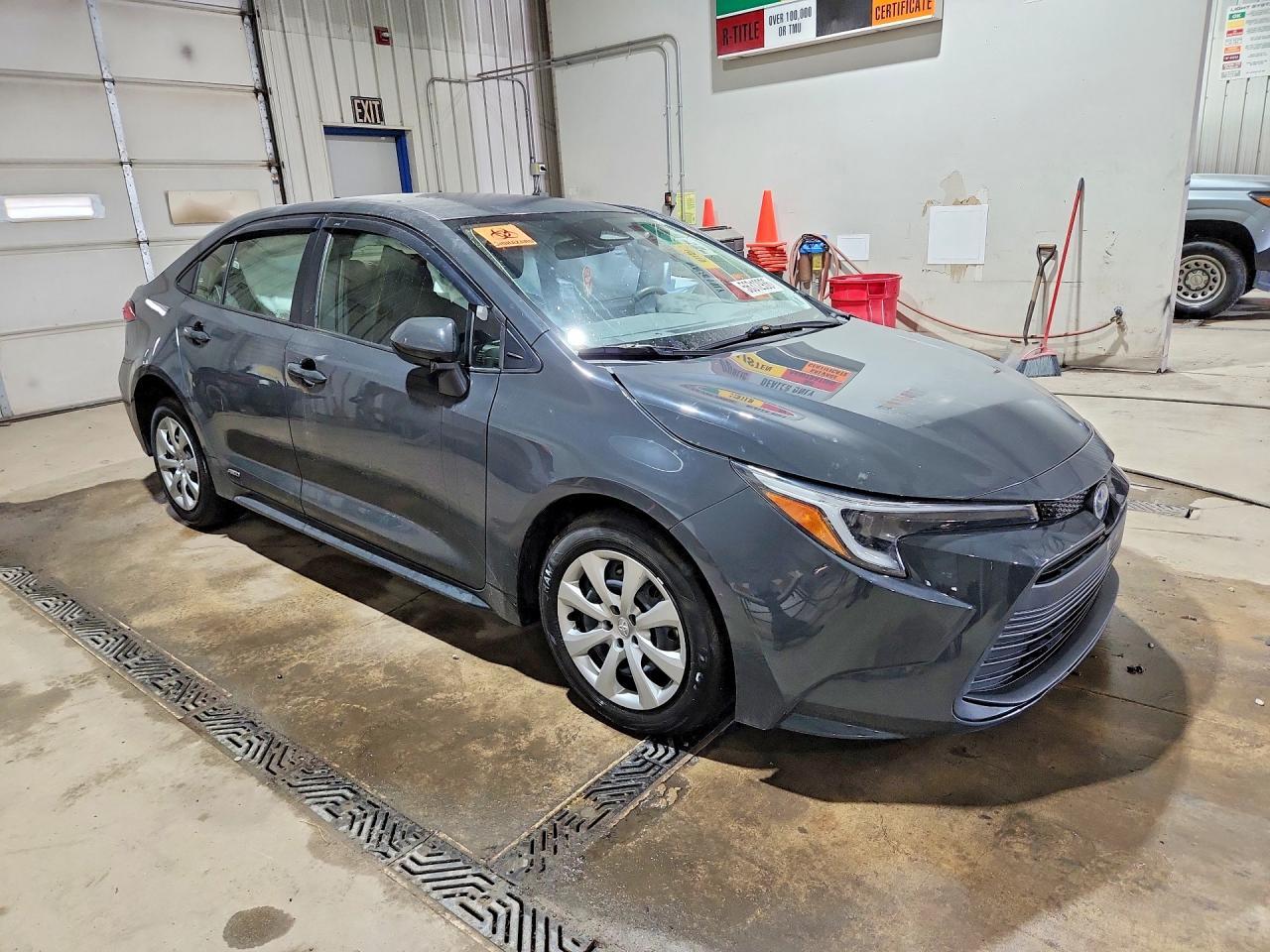 2024 Toyota Corolla Hybrid Le - Image 4