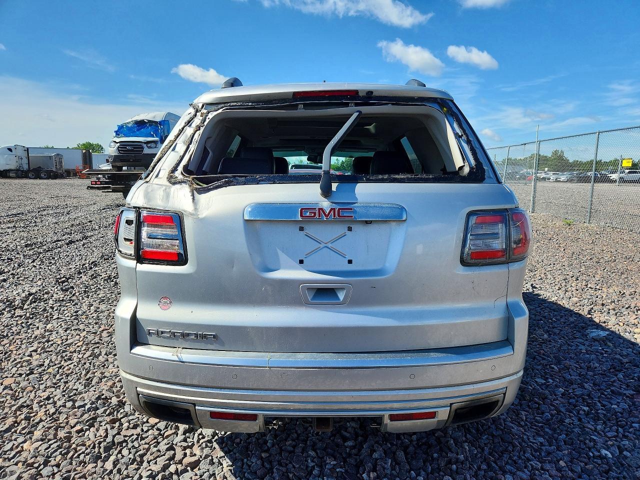 2013 GMC Acadia Denali - Фото 6