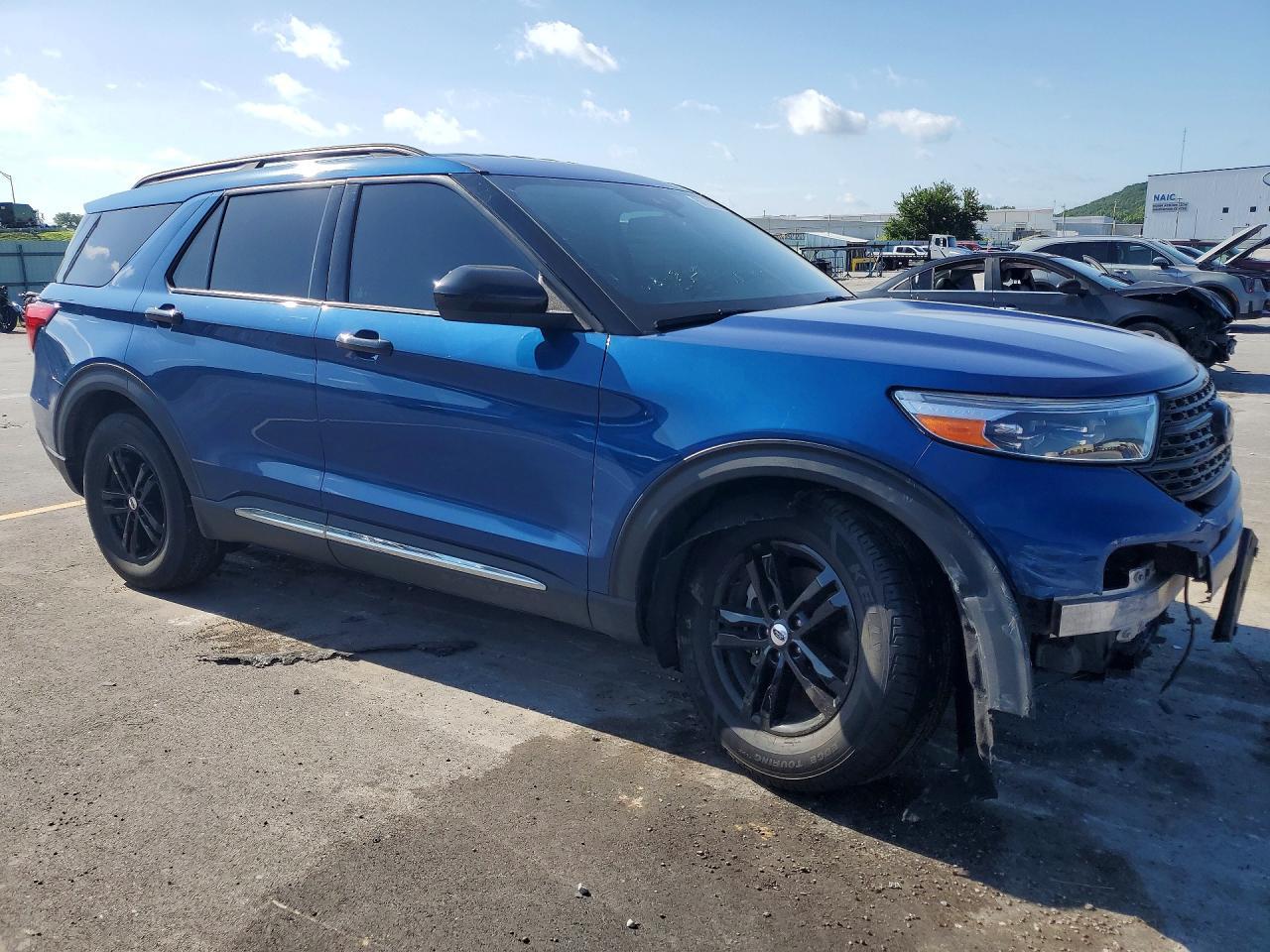 2022 Ford Explorer Xlt - Фото 4