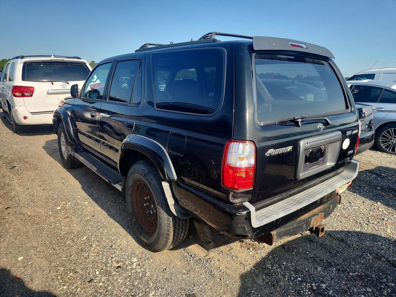 2001 Toyota 4Runner Sr5 - Image 2