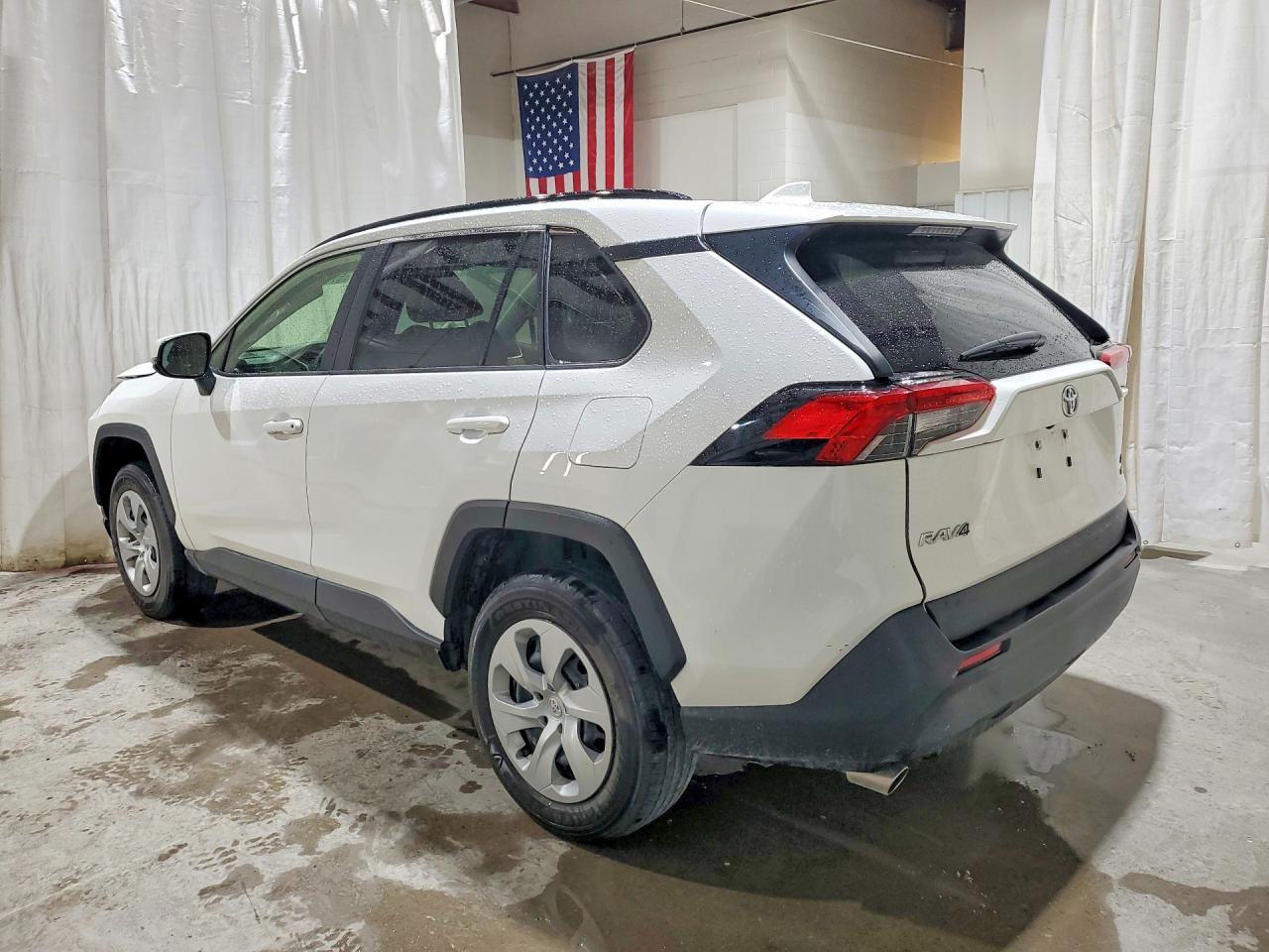 2019 Toyota Rav4 Le - Image 2