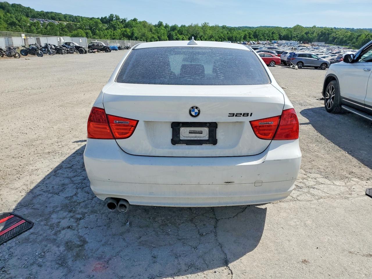 2009 BMW 328 Xi Sulev - Image 6