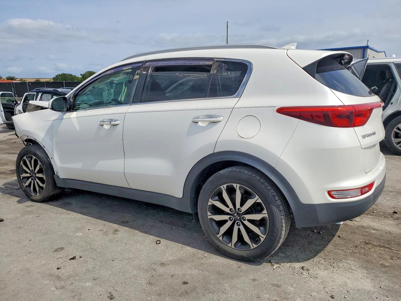 2017 Kia Sportage Ex - Фото 2