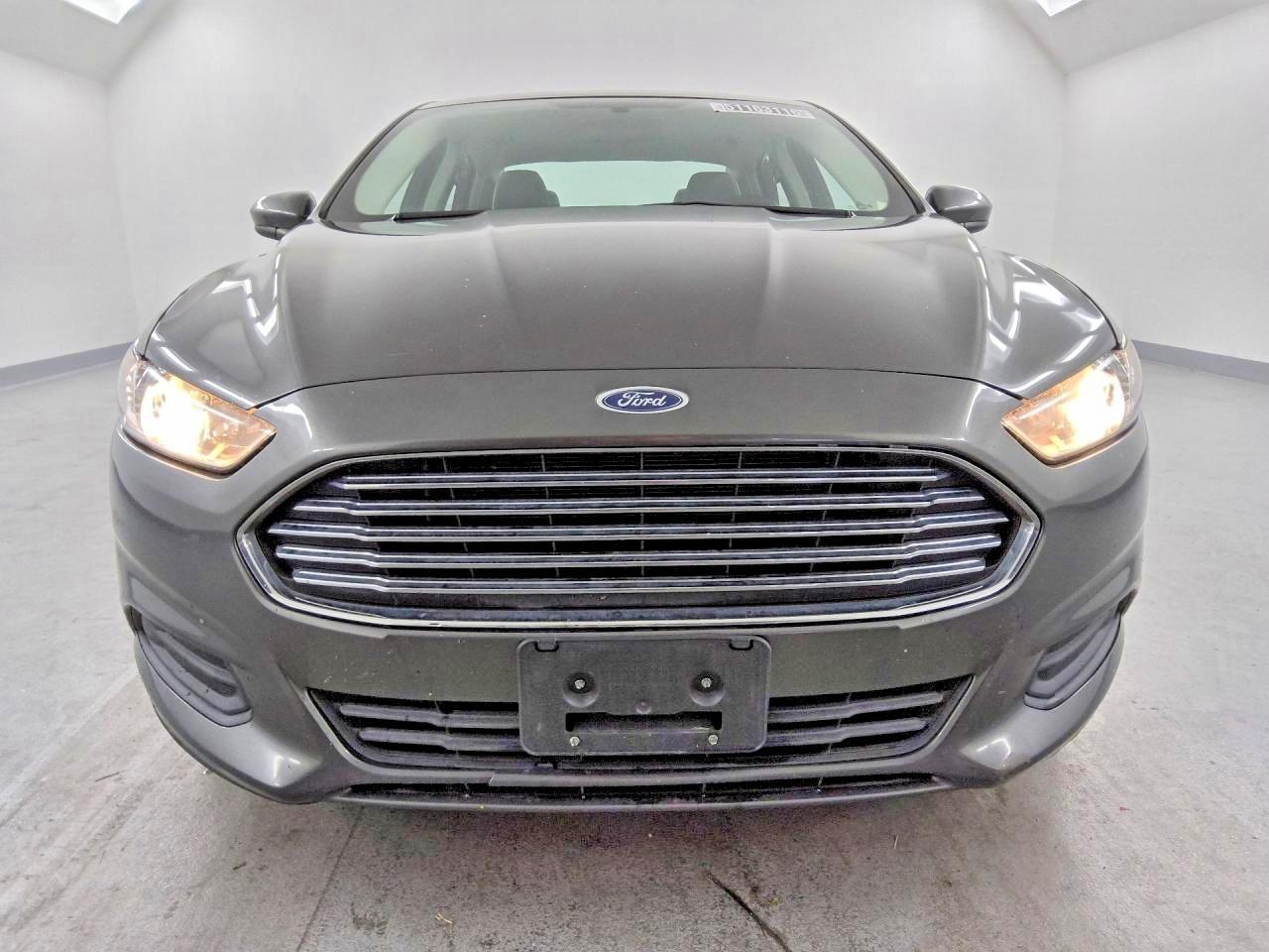 2016 Ford Fusion S - Image 5