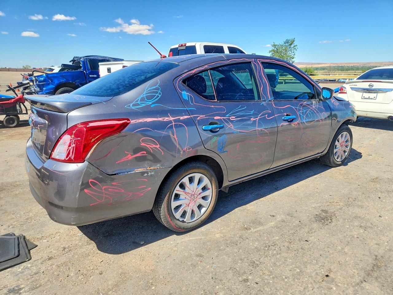 2018 Nissan Versa S Plus - Фото 3
