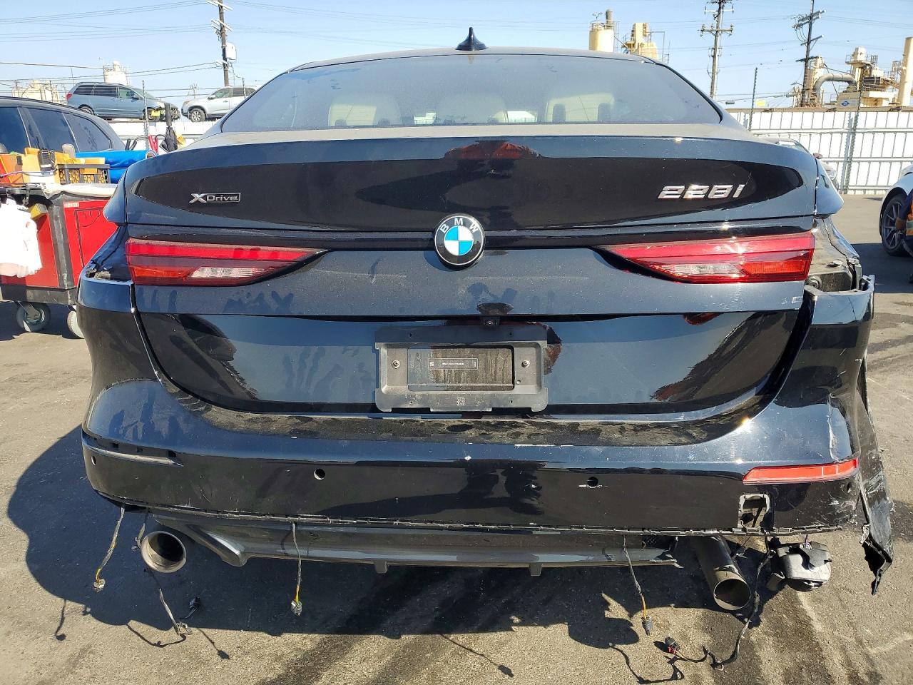 2024 BMW 228Xi - Фото 6