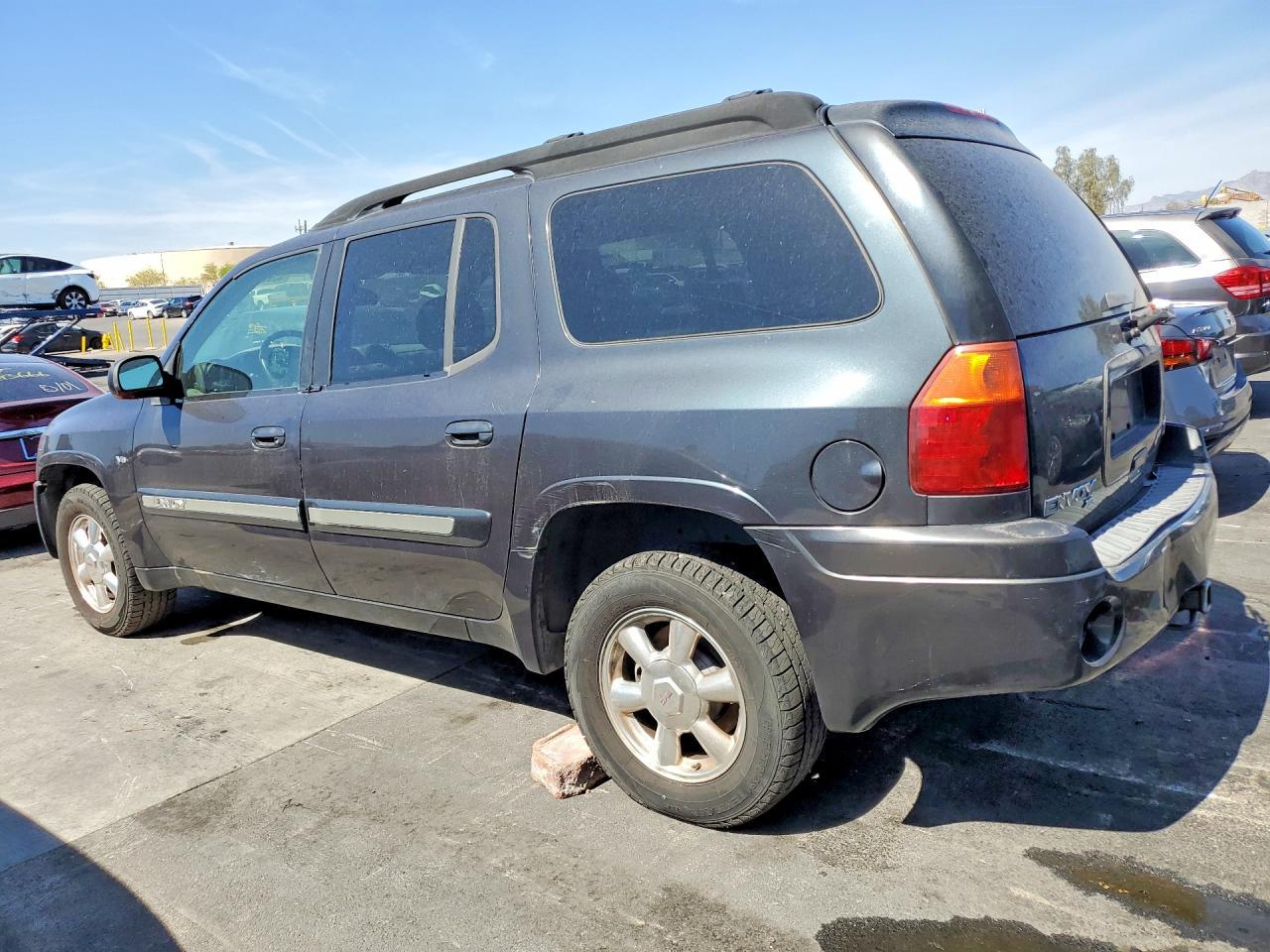 2005 GMC Envoy Xl - Фото 2