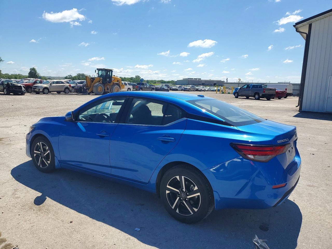2025 Nissan Sentra Sv - Image 2