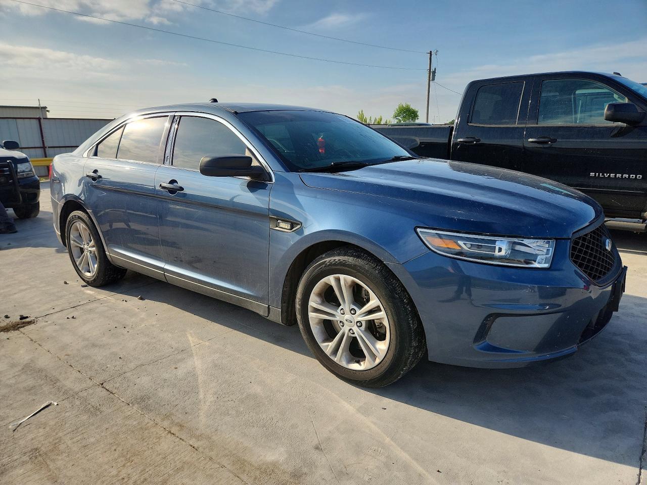 2019 Ford Taurus - Фото 4