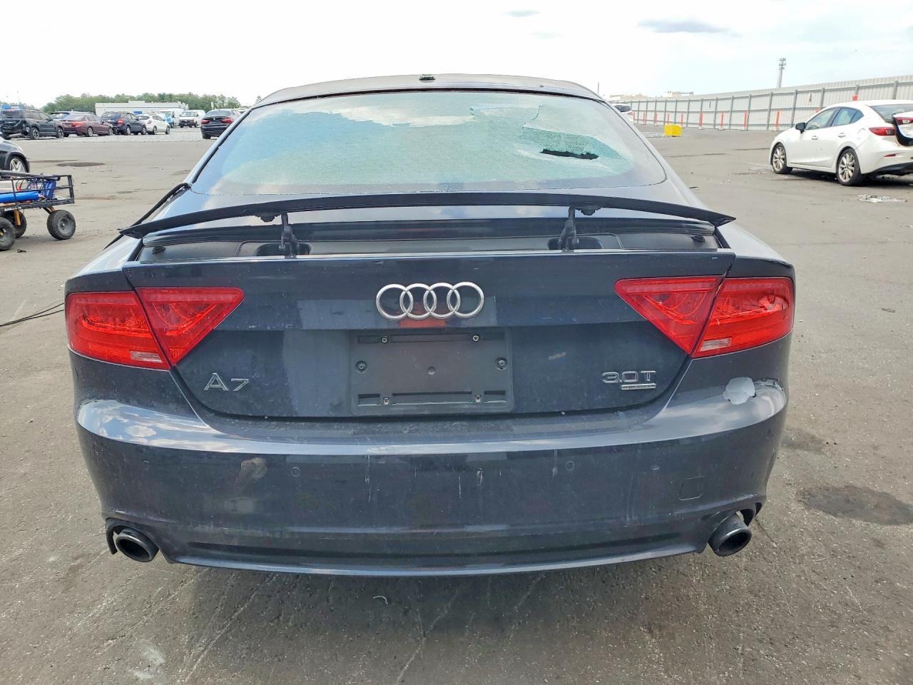 2015 Audi A7 Premium Plus - Image 6