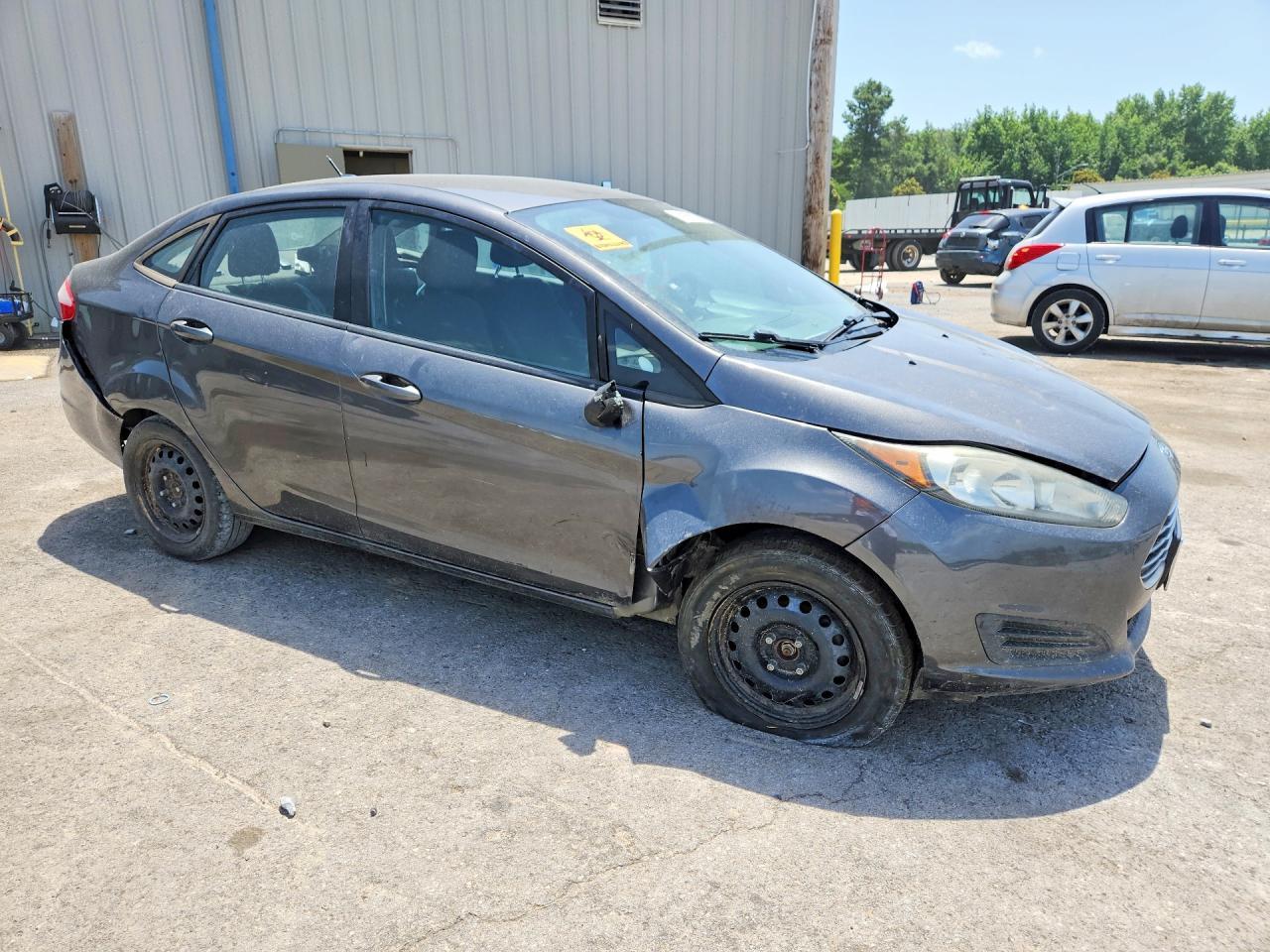 2017 Ford Fiesta - Image 4