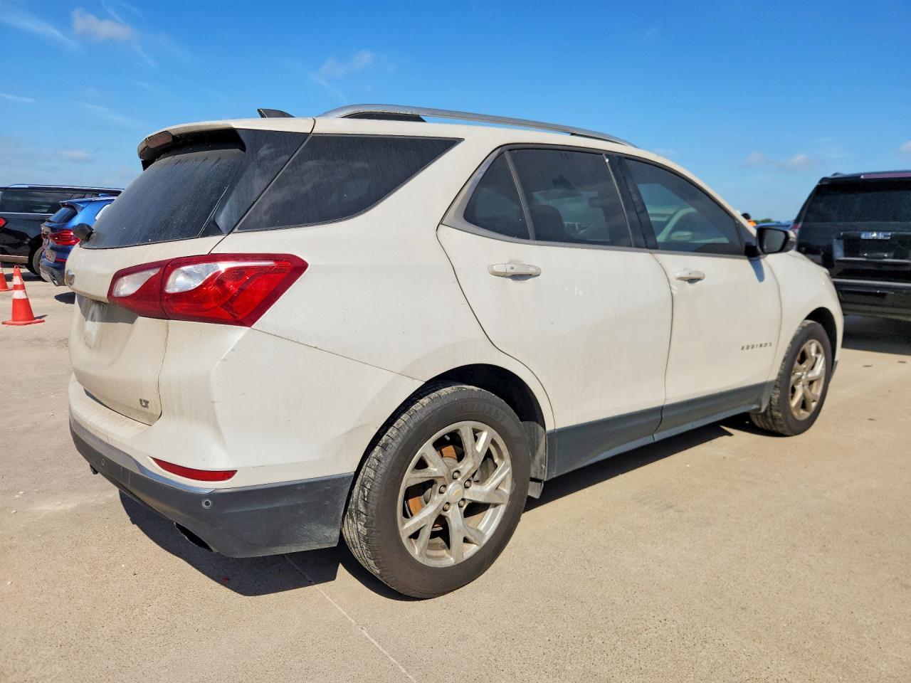 2019 Chevrolet Equinox Lt - Image 3
