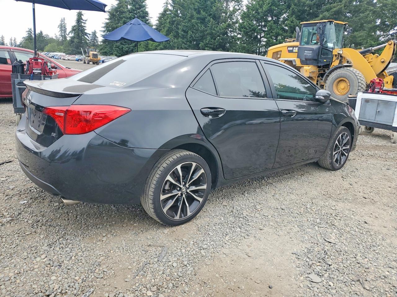 2017 Toyota Corolla Se - Image 3
