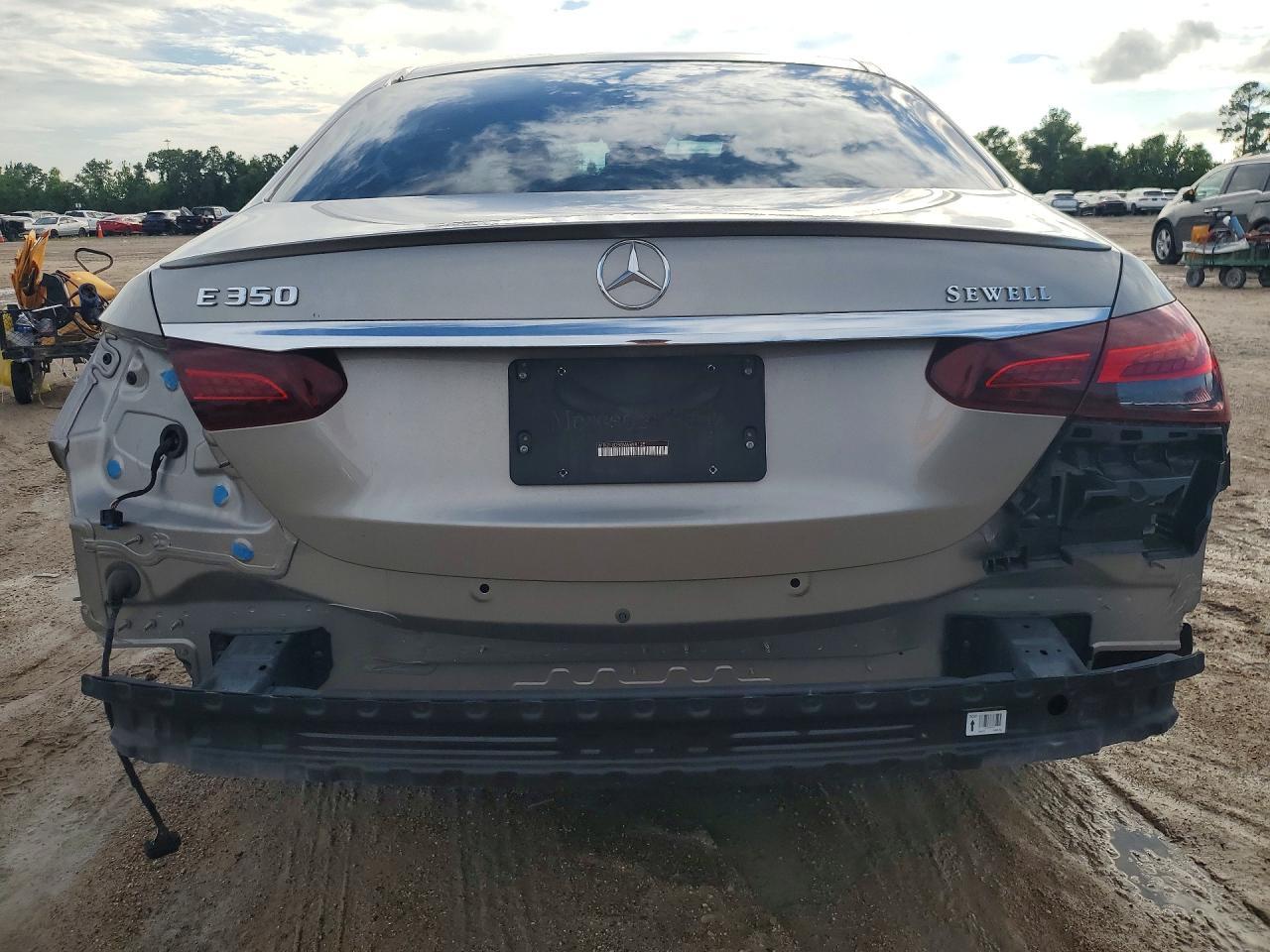 2021 Mercedes-Benz E 350 - Фото 6