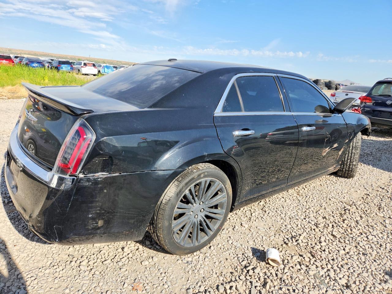 2011 Chrysler 300C - Фото 3