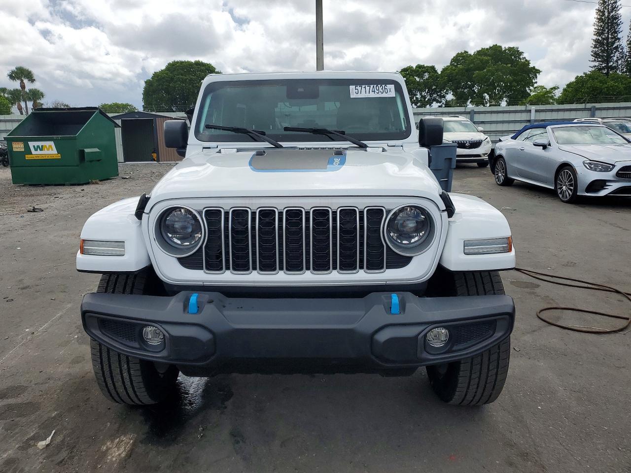 2024 Jeep Wrangler Sahara 4Xe - Фото 5