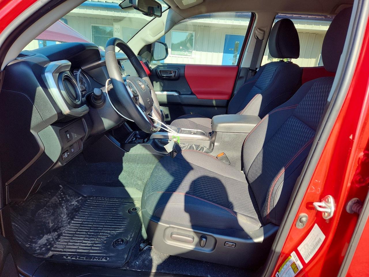 2023 Toyota Tacoma Sr5 V6 - Image 7