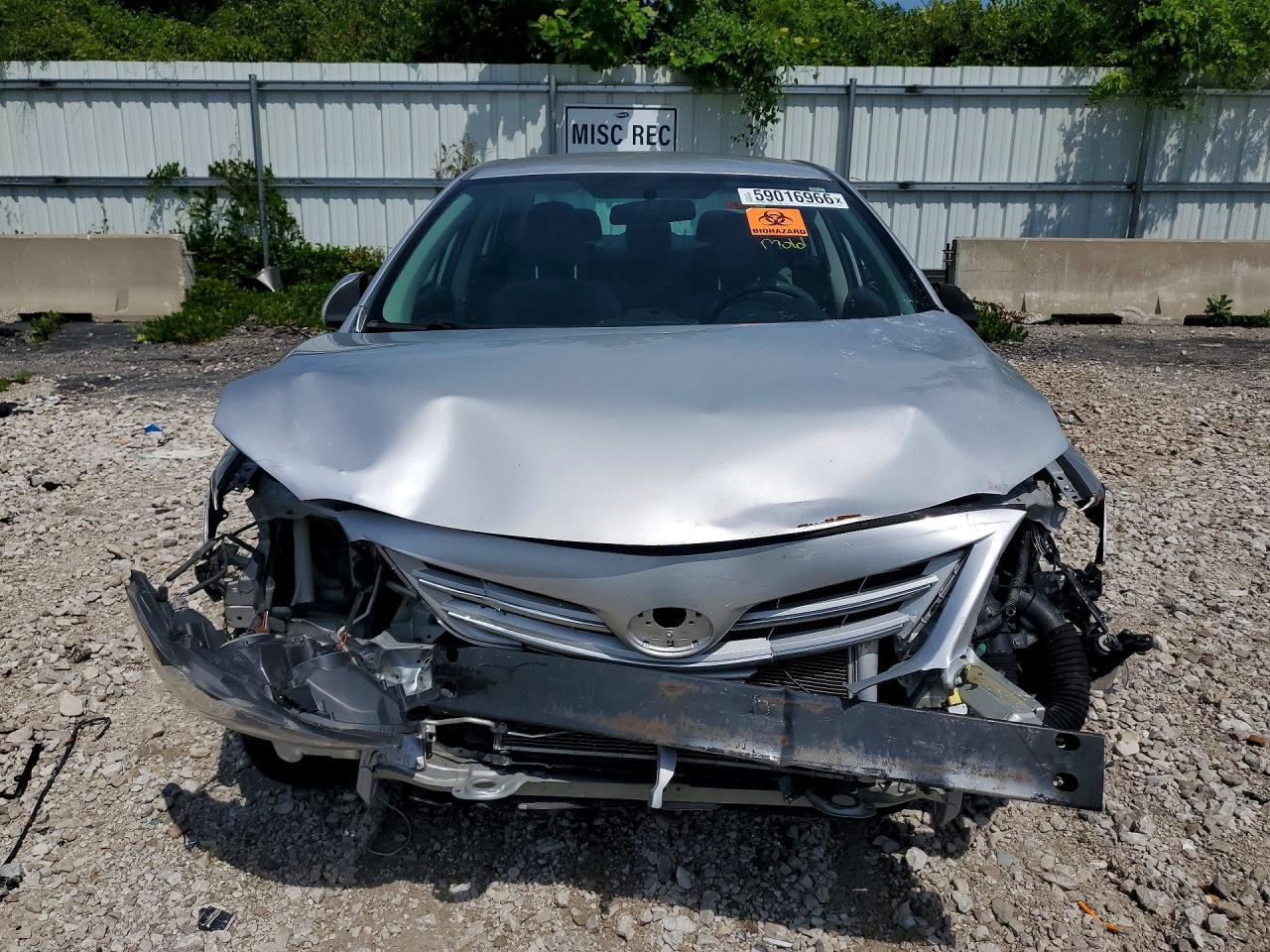 2013 Toyota Corolla Le - Image 5