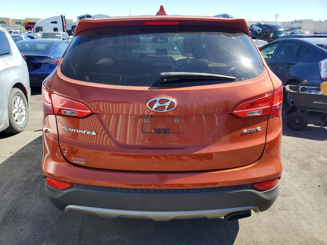 2014 Hyundai Santa Fe Sport 2.4L - Image 6