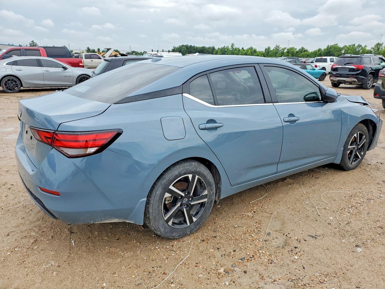 2025 Nissan Sentra Sv - Фото 3