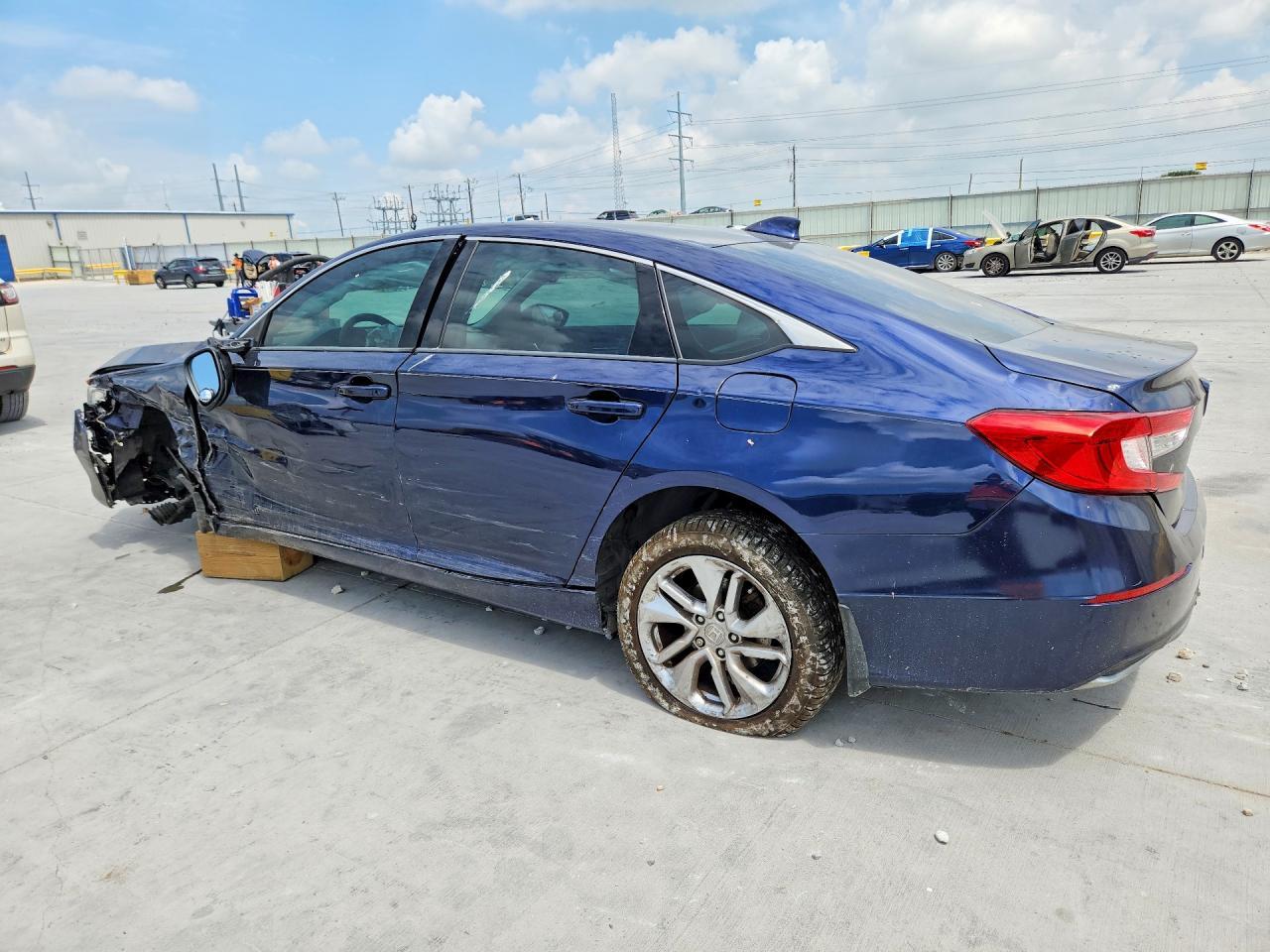 2019 Honda Accord Lx - Фото 2