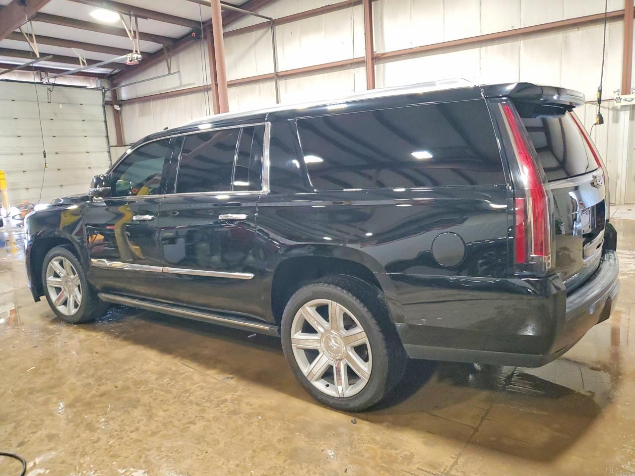 2015 Cadillac Escalade Esv Premium - Фото 2