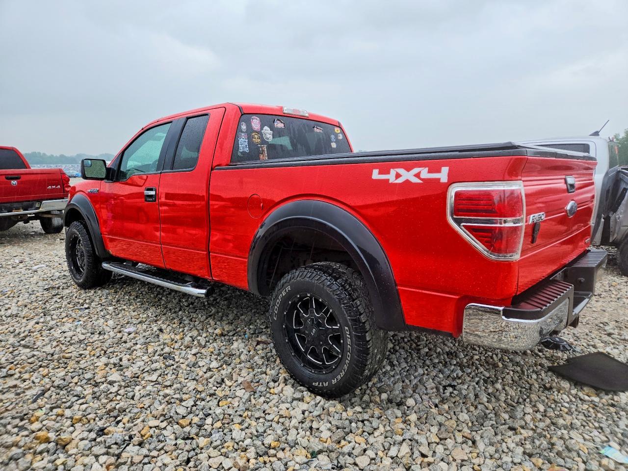 2013 Ford F150 Super Cab - Фото 2