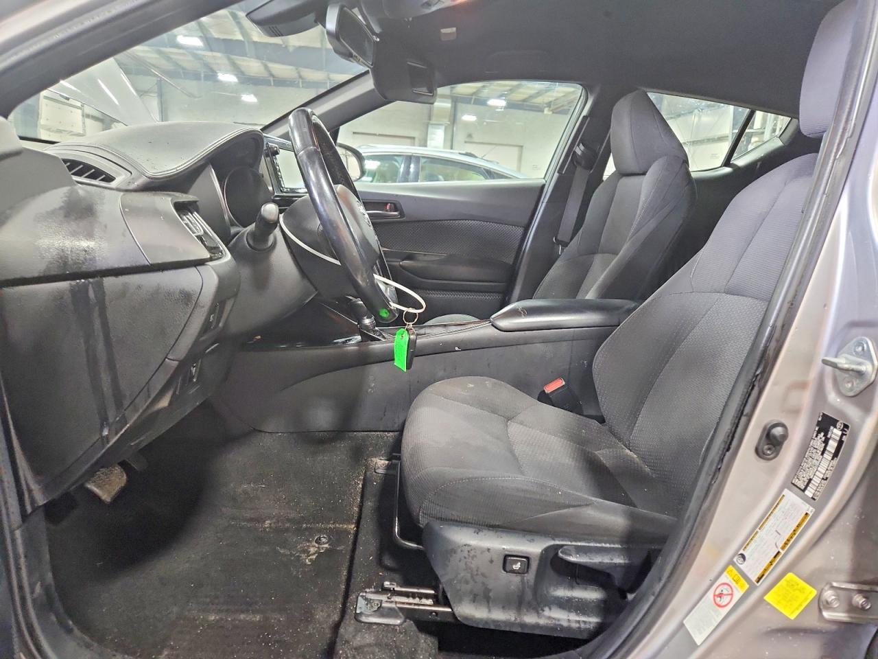 2018 Toyota C-Hr Xle Premium - Image 7