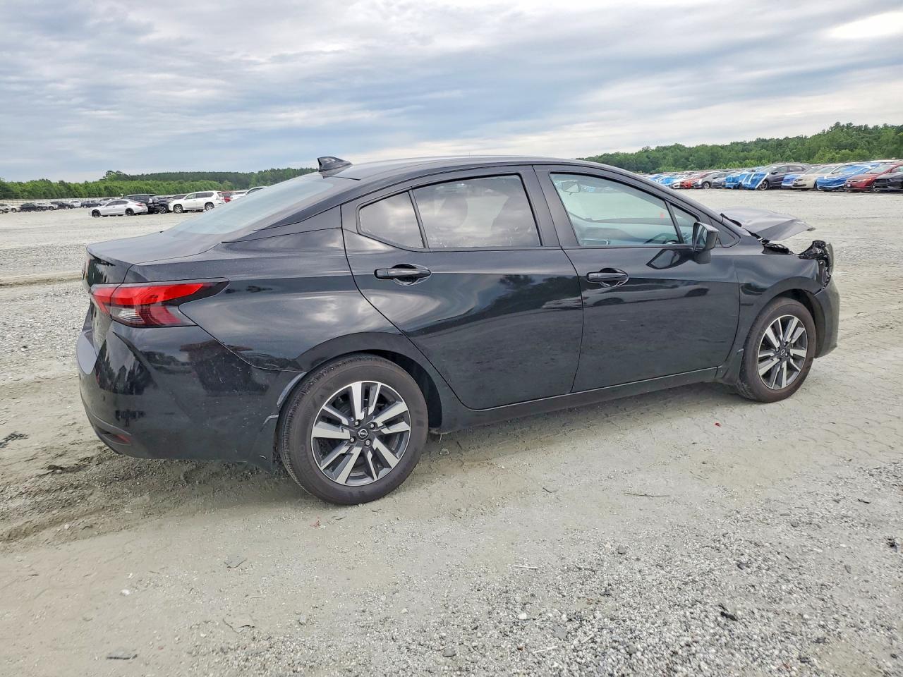 2025 Nissan Versa Sv - Фото 3