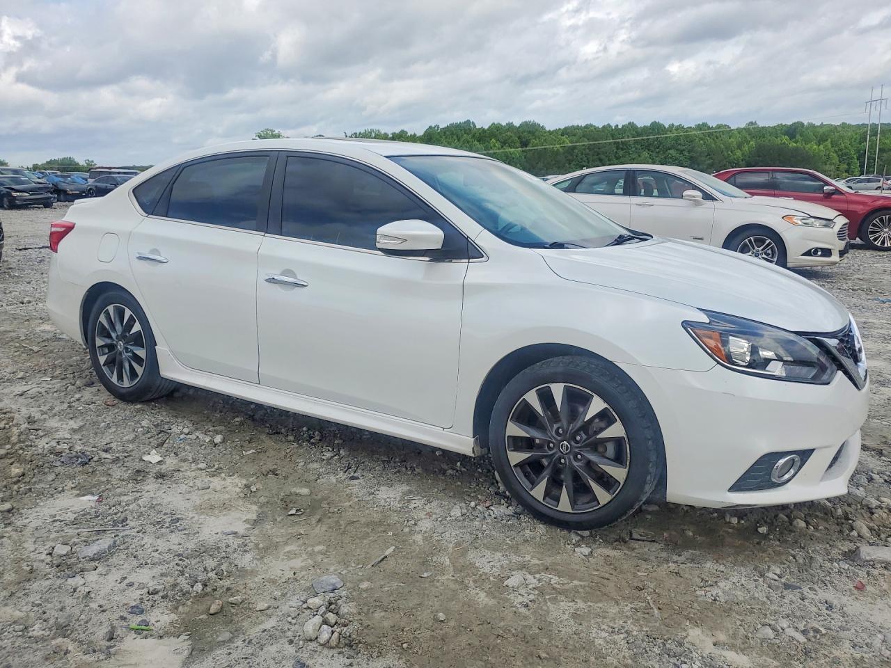 2019 Nissan Sentra Sr Turbo - Image 4