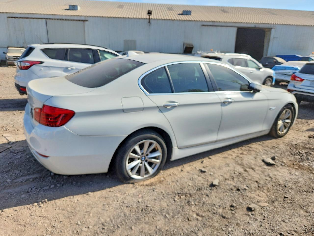 2016 BMW 528 Xi - Фото 3