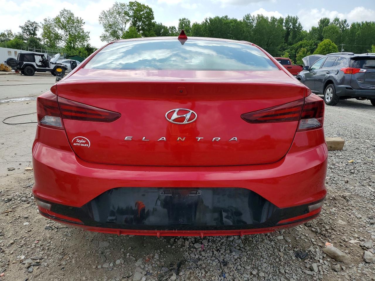 2020 Hyundai Elantra Sel - Фото 6