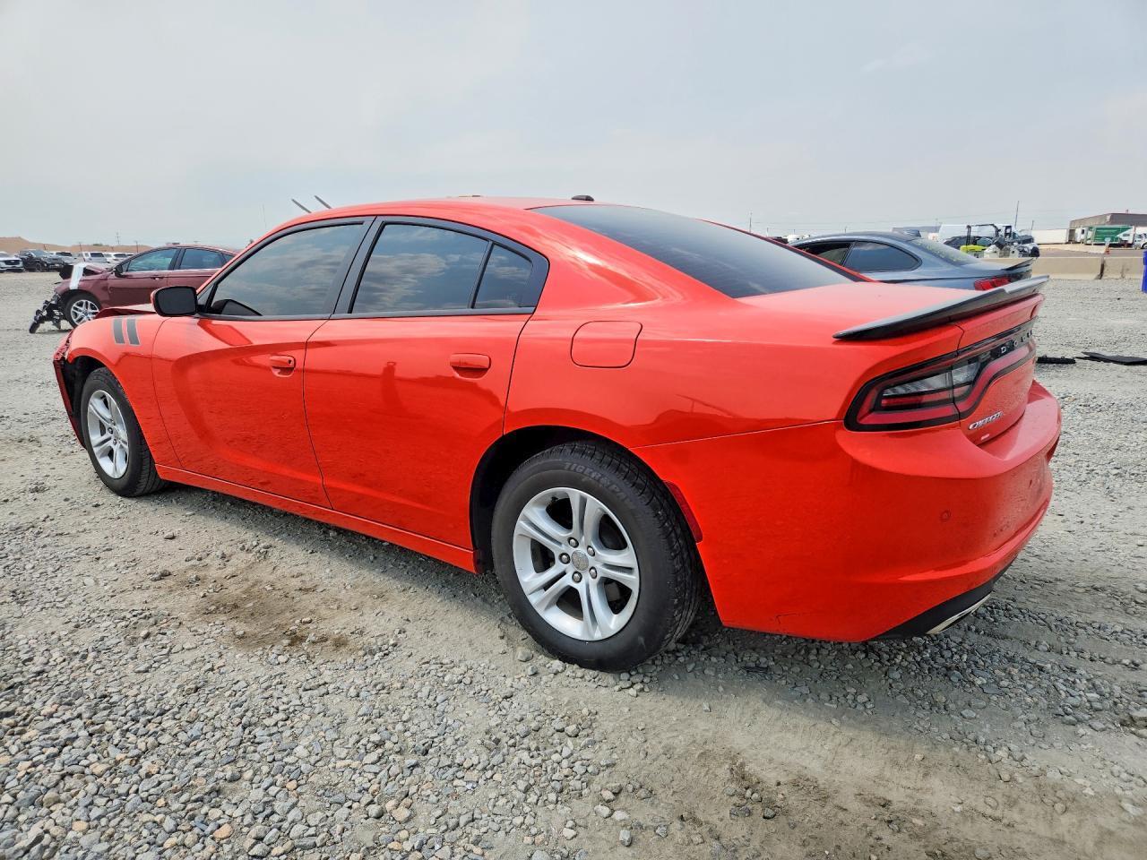 2019 Dodge Charger Sxt - Image 2